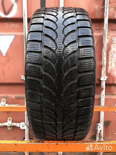 Bridgestone Blizzak LM-32 245/45 R19