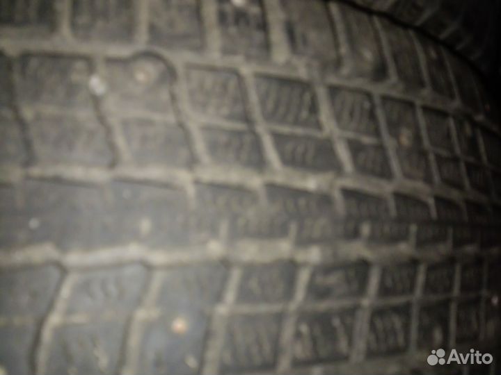 Dunlop SP Winter Ice 01 215/65 R16 102T