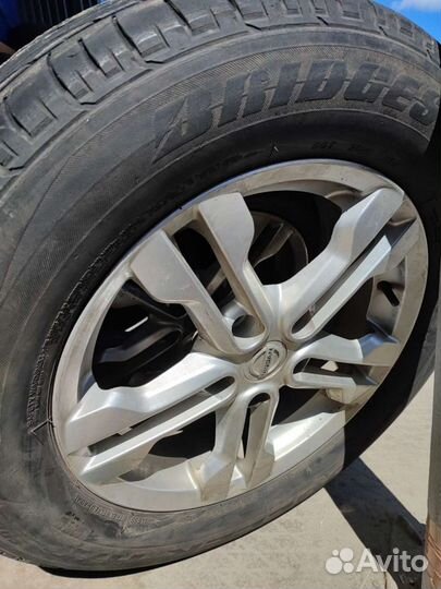 Bridgestone Dueler H/P Sport 215/65 R16