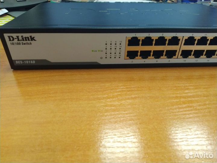 Коммутатор D-Link DES-1016D