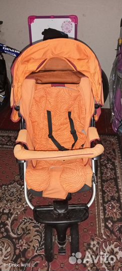 Прогулочная коляска