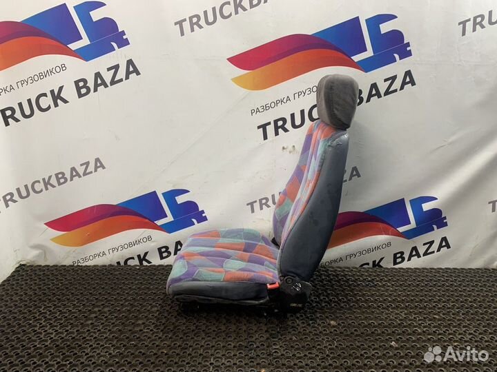 09439106601 Сиденье пассажирское механическое