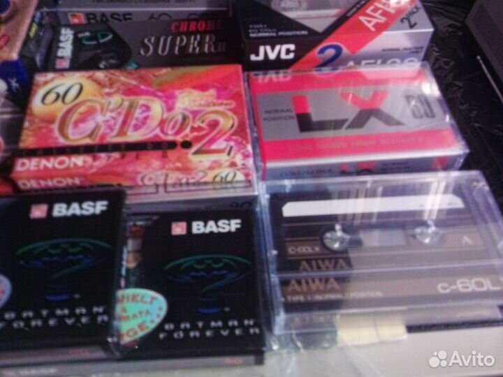Аудио кассеты запечатанные