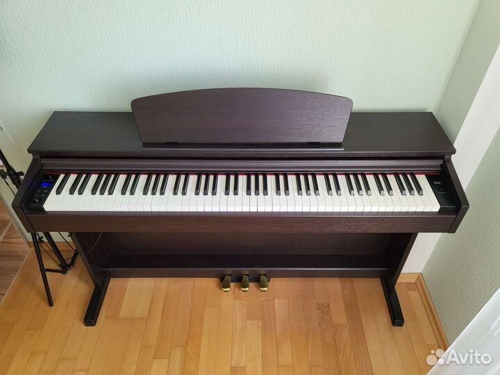 Цифровое пианино