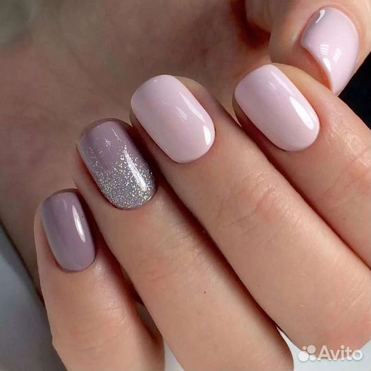 Нужна модель на маникюр