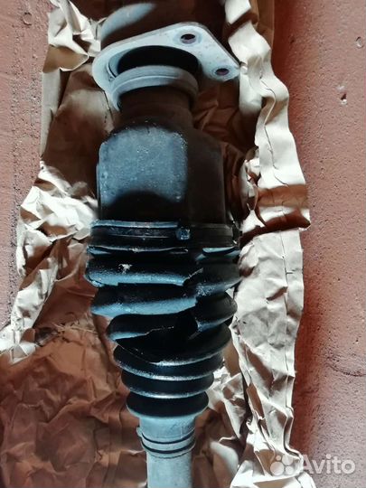 Полуось Ford Explorer 2015-2018 правая передняя