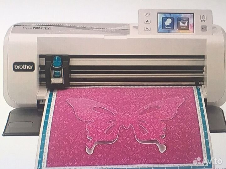 Режущий плоттер Brother ScanNCut CM300