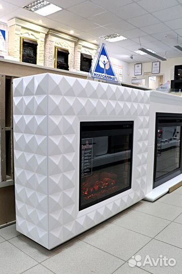 Белый электрокамин Royal Flame Diamond