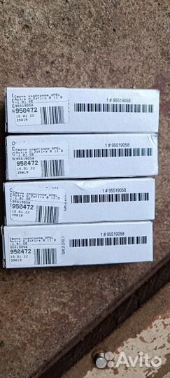 Свеча зажигания Opel Zafira B