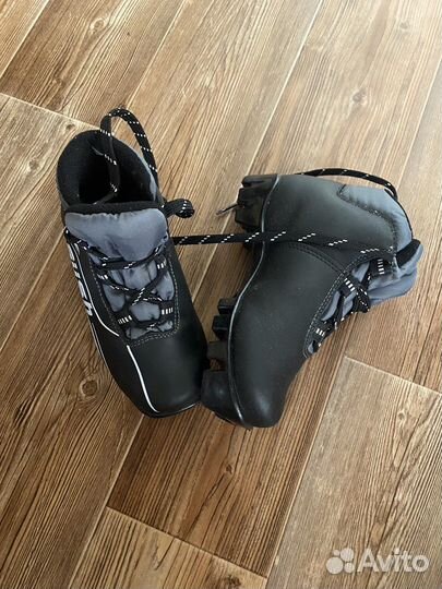 Лыжные ботинки 28 размер