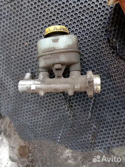 Цилиндр главный тормозной Nissan Bluebird Sylphy