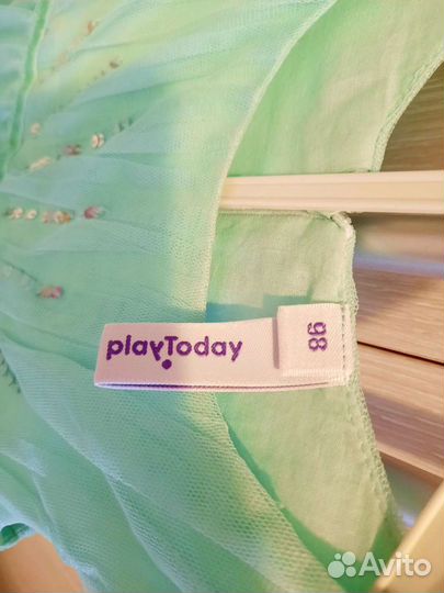 Платье нарядное 98р