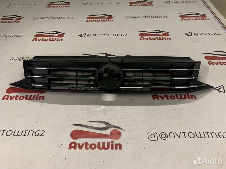 Решетка радиатора polo 5