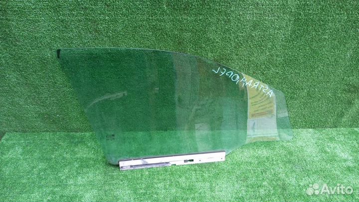Стекло передней левой двери Opel Astra H оригинал