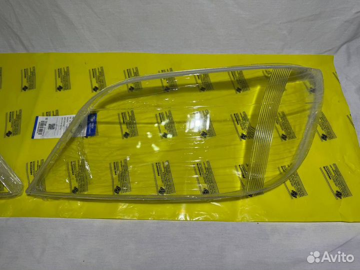 Стекло оптика фары Mercedes Sprinter Classic