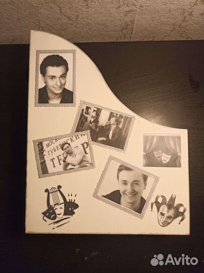 Дизайнерская коробка под документы с Безруковым