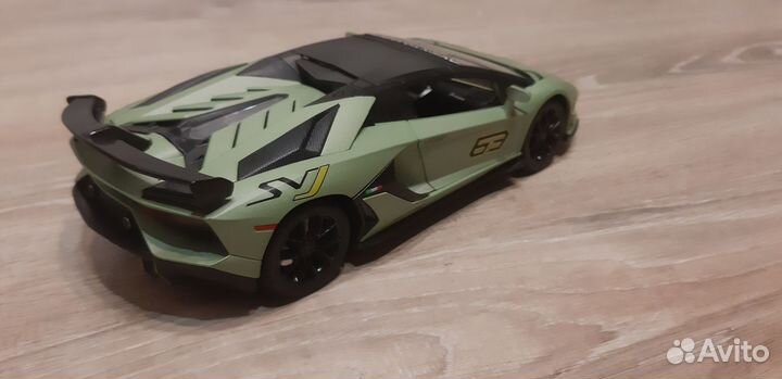Lamborghini Aventador SVJ roadster 1/24