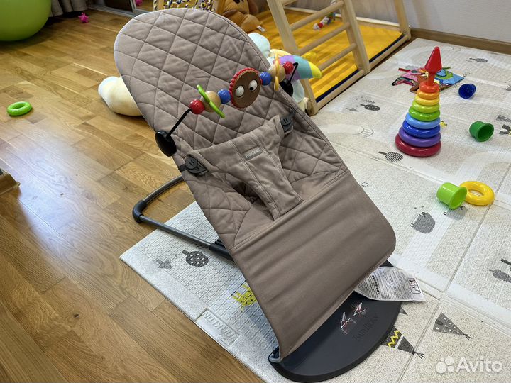 Шезлонг babybjorn