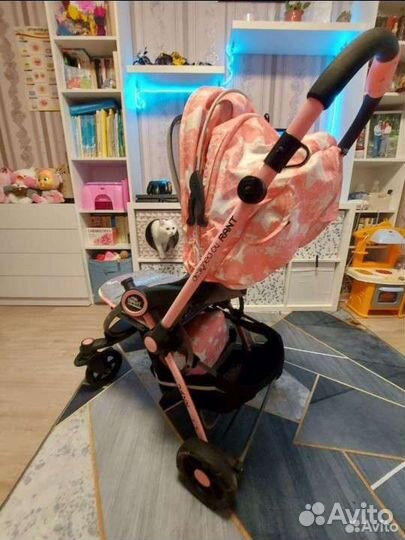 Прогулочная коляска