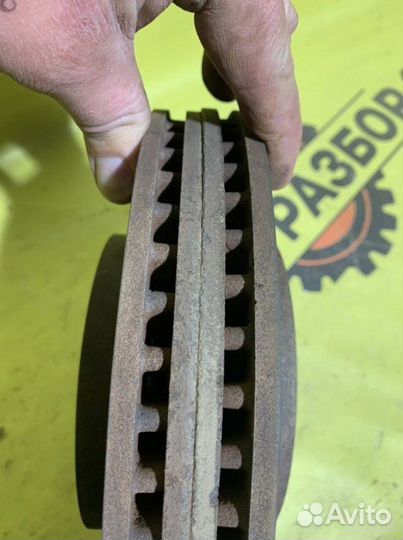 Тормозные диски переднее Kia Cerato 3 YD 2016-2021