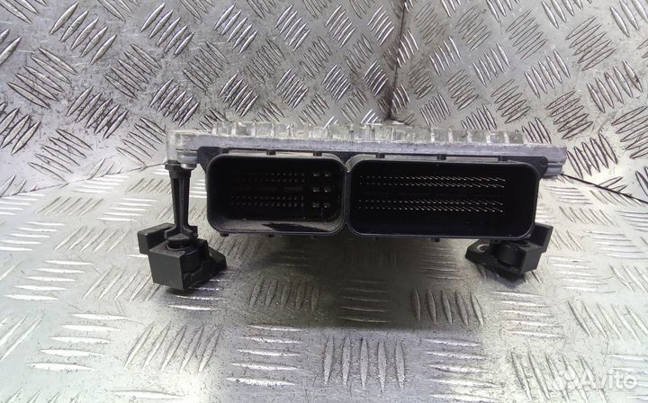 Блок управления двигателем Mercedes-Benz GLC