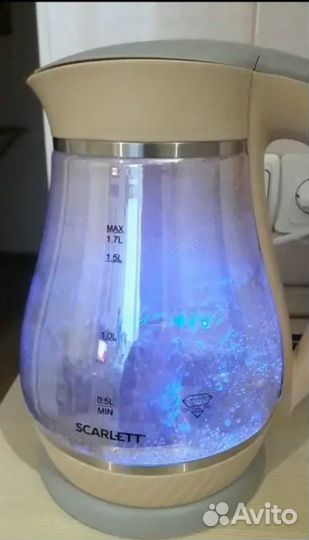 Электрочайник Scarlett SC-EK27G83 бежевый