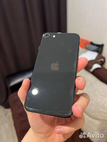 iPhone SE (2020), 64 ГБ