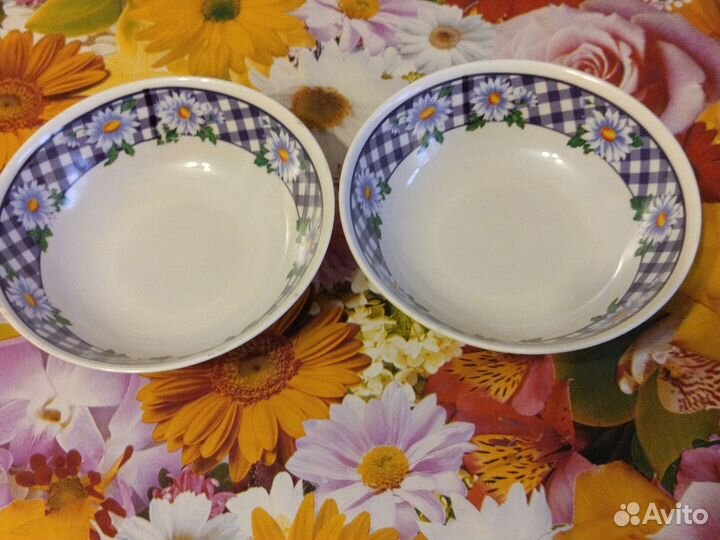 Тарелка пластиковая