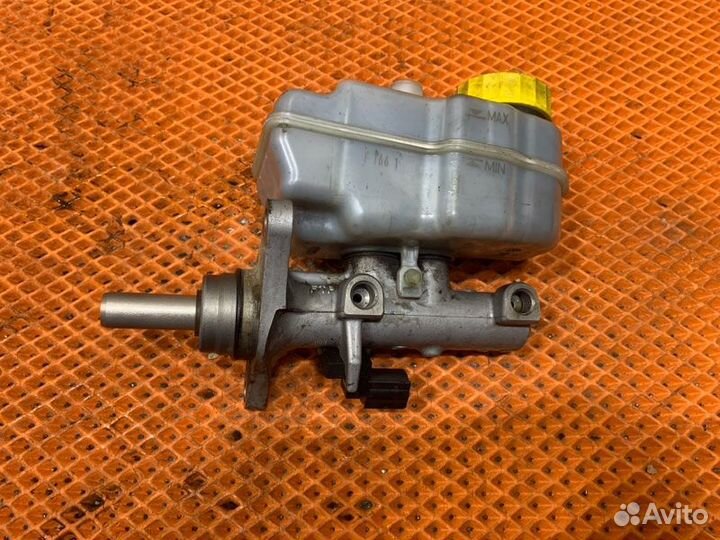 Бачок для тормозной жидкости Volkswagen Polo V 1.6