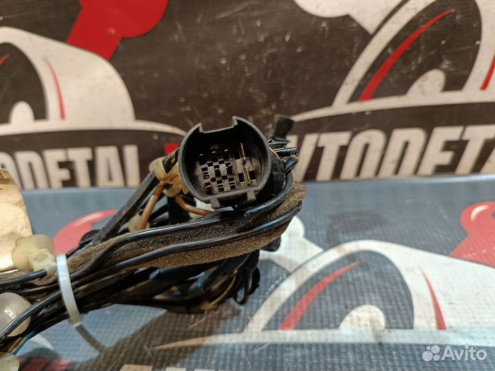 Коса двери багажника Opel Astra H