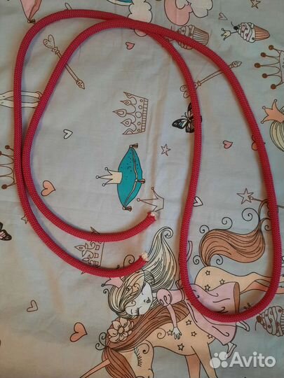 Гимнастическая скакалка