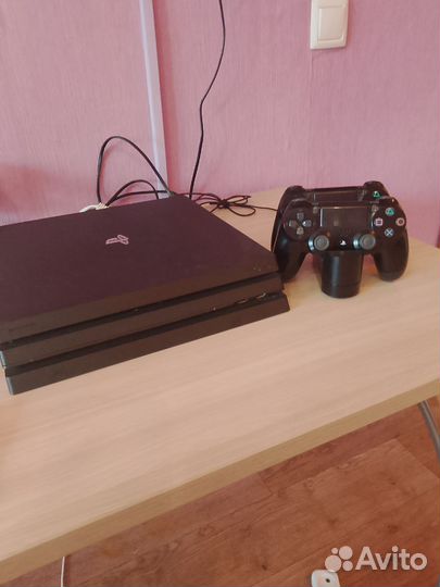 Sony PS4 pro 1tb