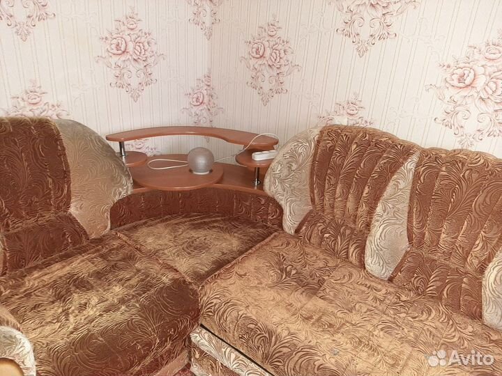 Диван спальный бу с креслом