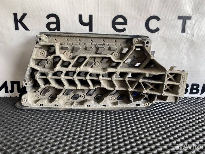 Ступень левая Volvo FH5 84187324