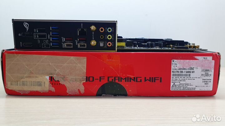 Мат.плата Asus ROG strix z690-f Gaming wifi