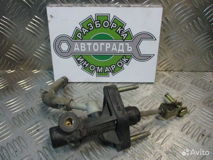 Главный цилиндр сцепления Toyota Yaris 2004г Рест