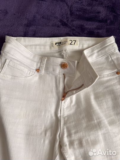 Джинсы белые женские