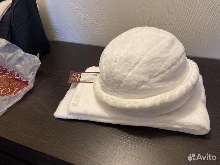 Шляпа, кубанка с шарфом