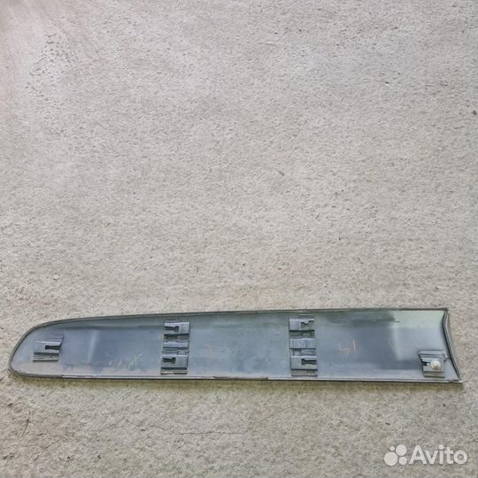 Молдинг прав.перед дверь Toyota RAV4 (XA20)