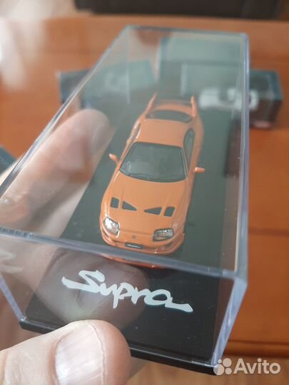 Коллекционные машинки 1/64