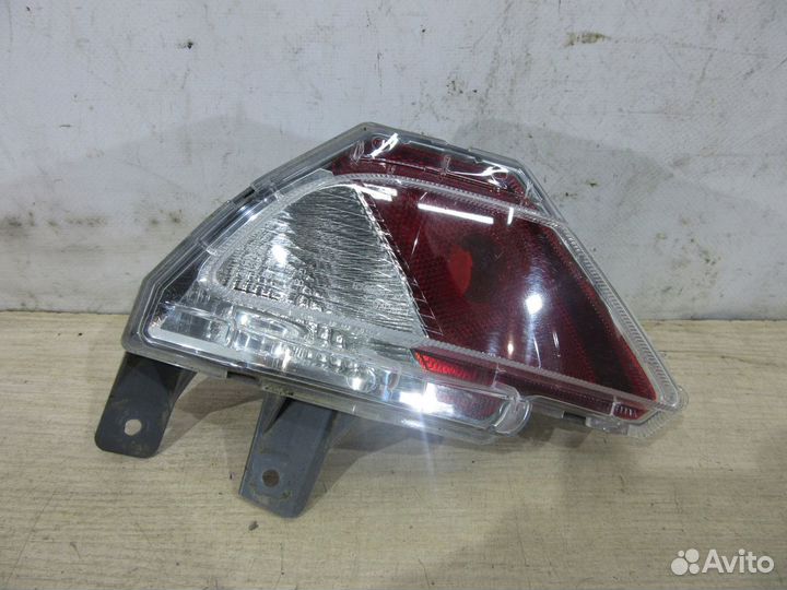 Фонарь задний в бампер левый Toyota RAV 4 2013