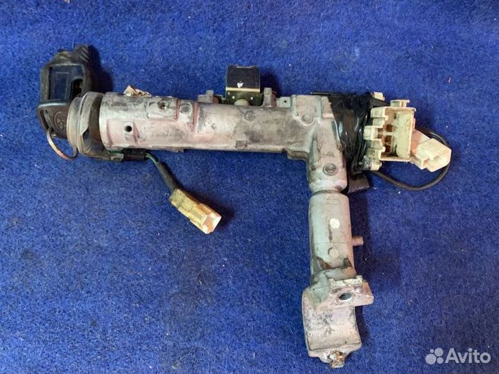 Замок зажигания Toyota Mark 2 JZX105 1JZ-GE 1997