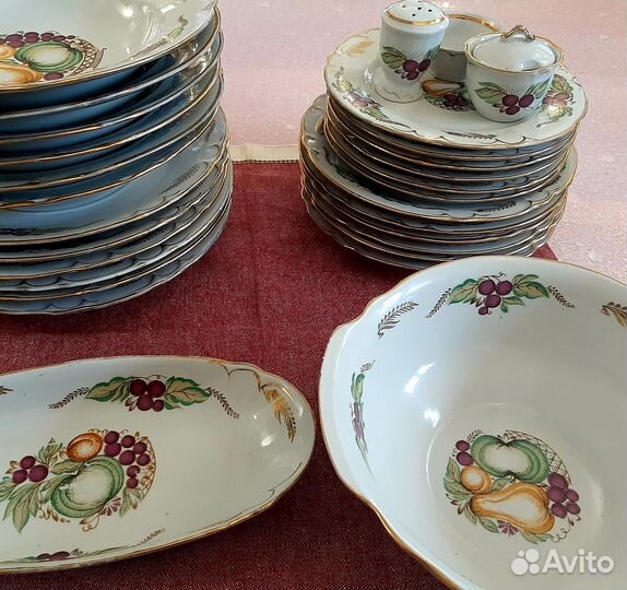 Столовый сервиз 