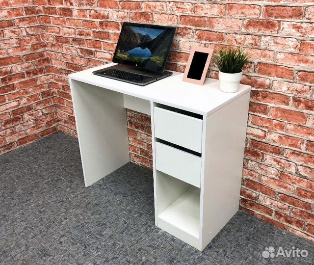 Компьютерный стол, 90х40х75 см