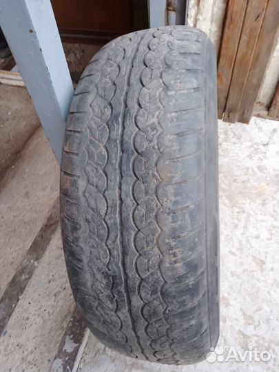 Yokohama Parada Spec-X 225/65 R17