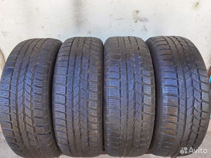 Continental ContiIceContact 4x4 215/60 R17 96H