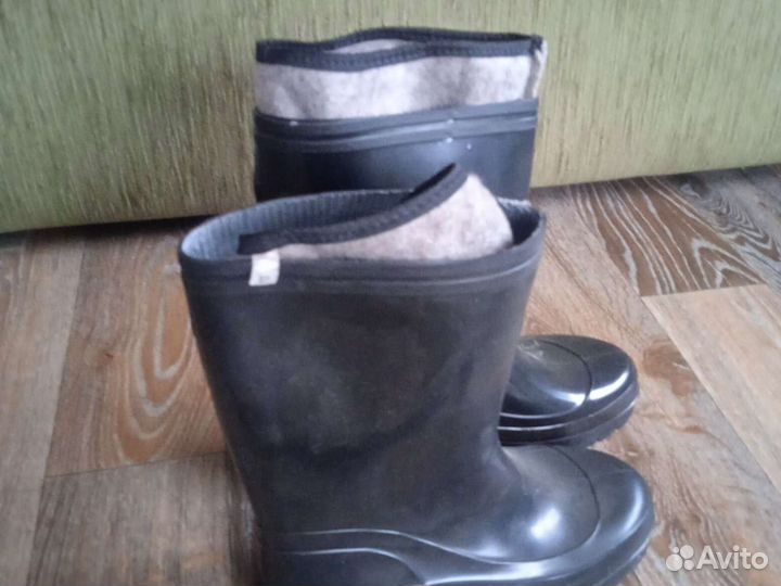 Резиновые сапоги