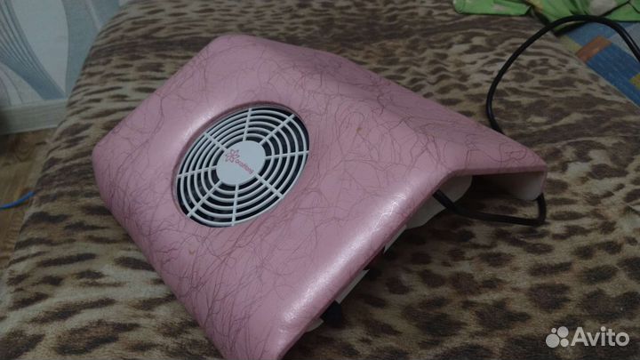 Настольный маникюрный пылесос вытяжка