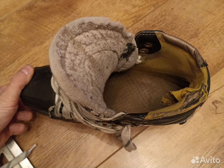 Вратарские коньки bauer