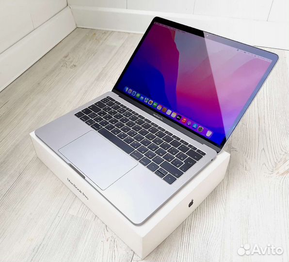 Продам Apple Macbook Pro 13 (2016) Retina